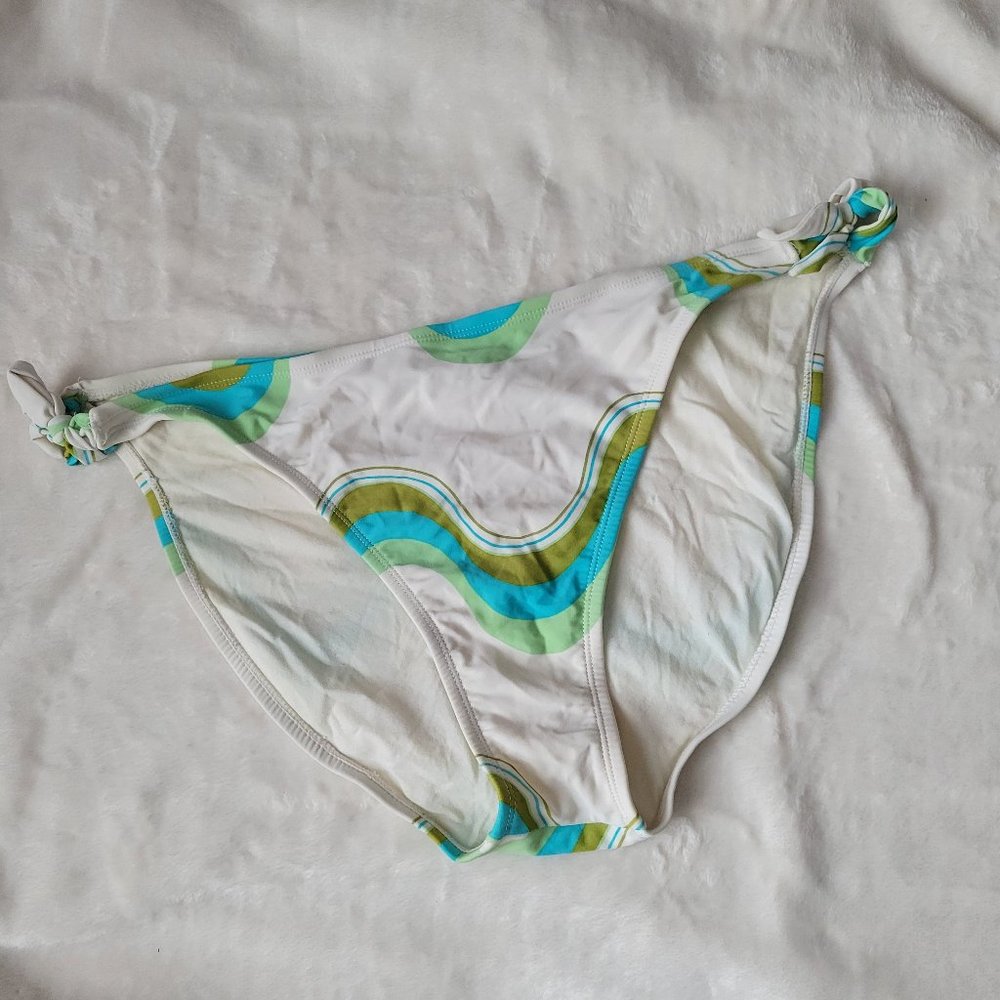 ☀️ Maui Girl Wave Print Bikini Bottom